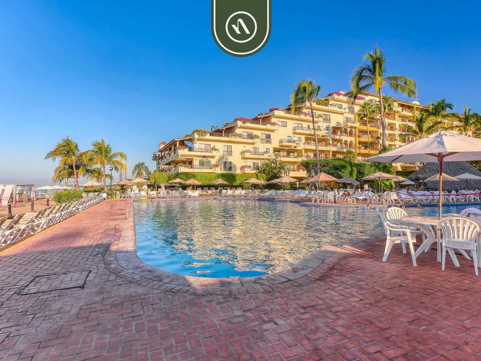 Beachfront 2 Bedroom Condo - Beach - Pools - Tennis Puerto Vallarta Exterior foto