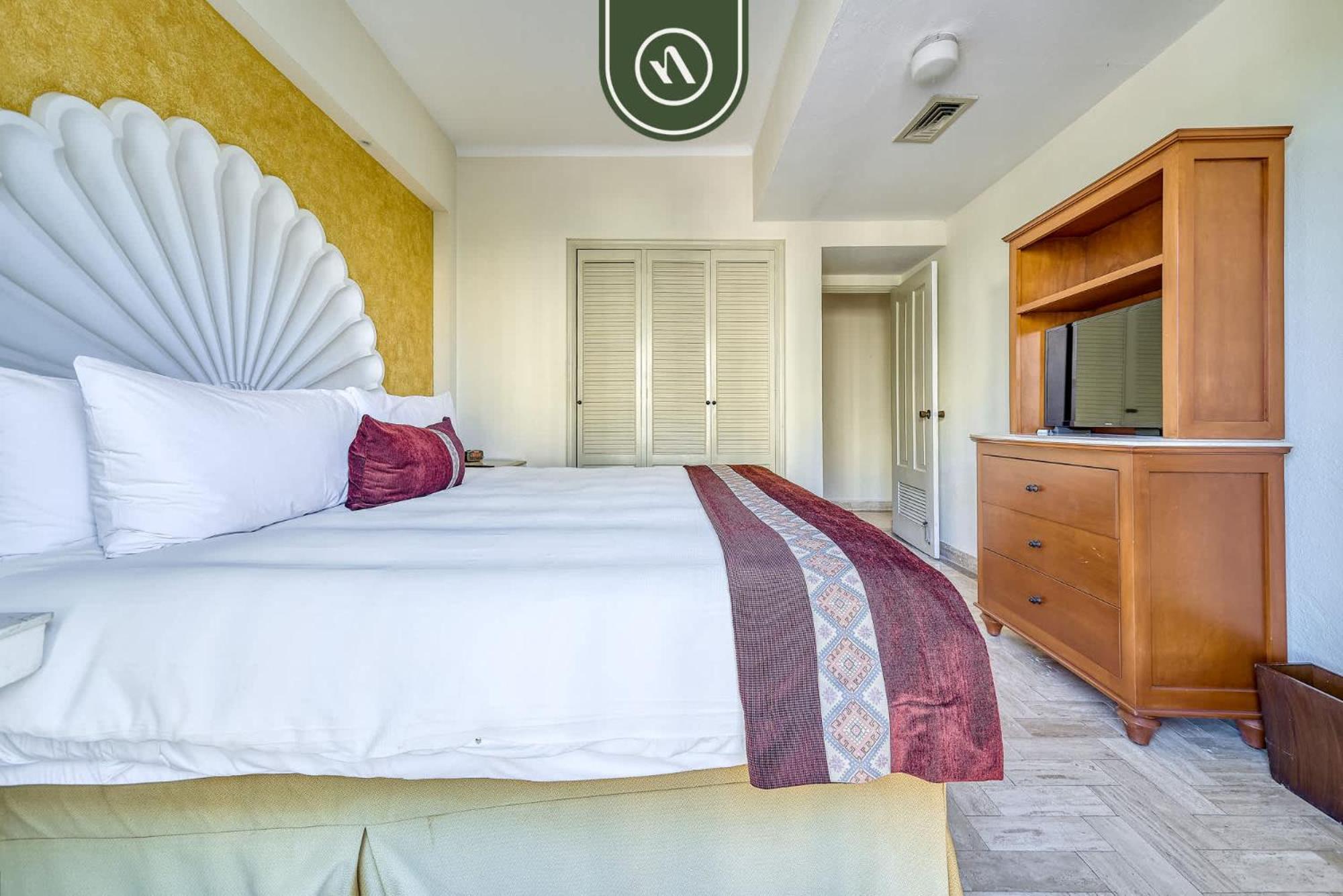 Beachfront 2 Bedroom Condo - Beach - Pools - Tennis Puerto Vallarta Exterior foto