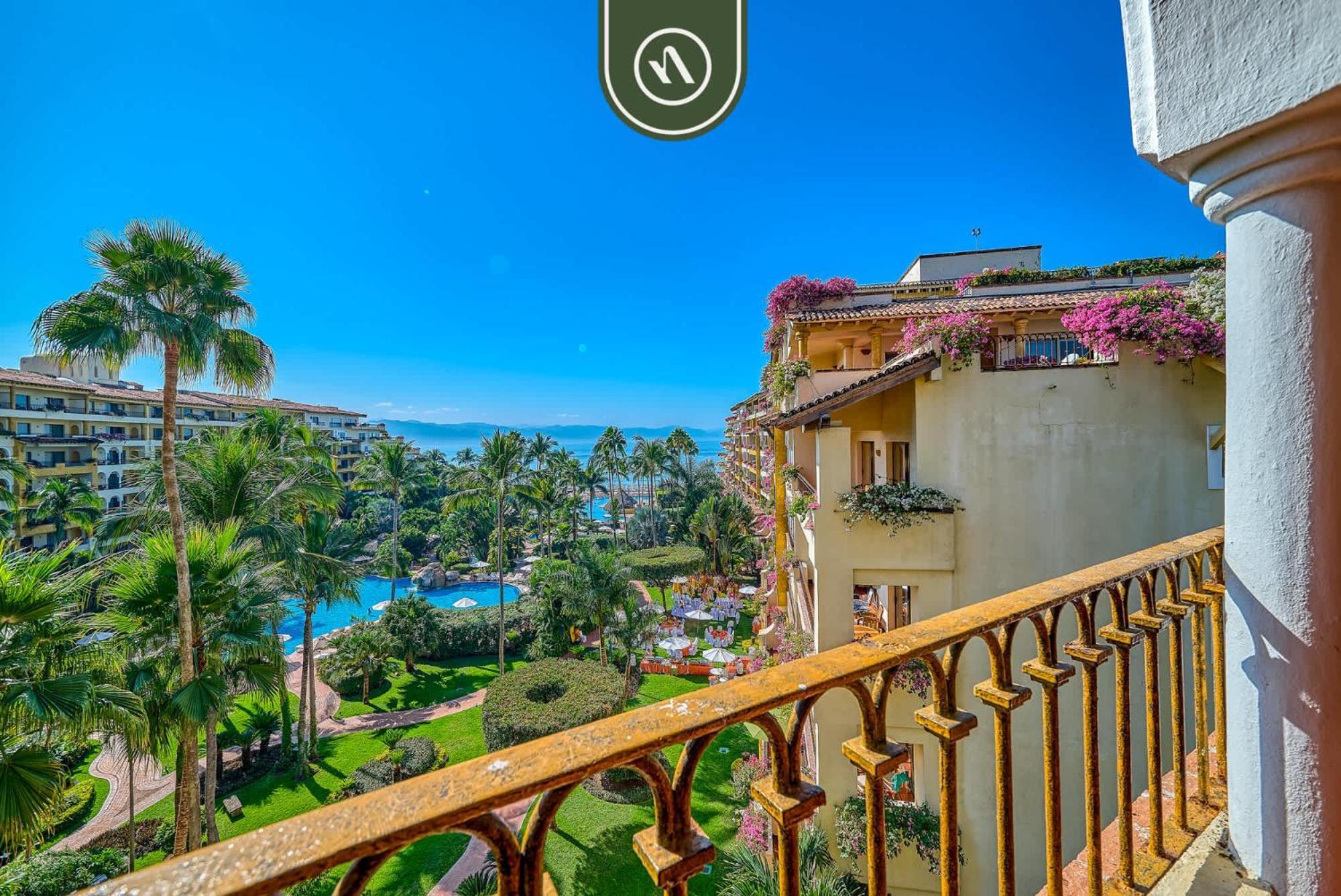 Beachfront 2 Bedroom Condo - Beach - Pools - Tennis Puerto Vallarta Exterior foto